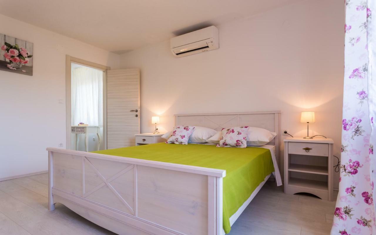 Villa Mulberry Milohnici Kültér fotó